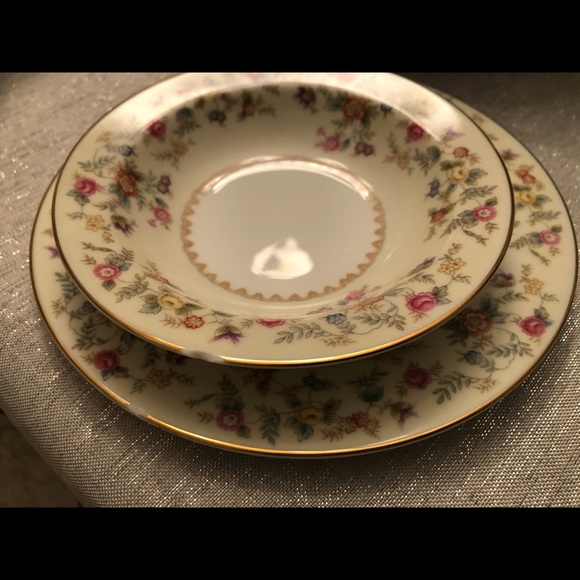 NORITAKE CHINA SET - Picture 9 of 10
